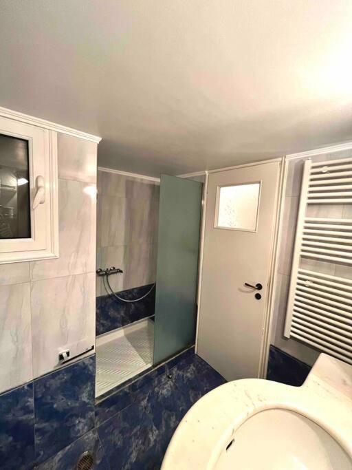 A Unique Apartment In The Historical Center-3Bds Athen Exterior foto