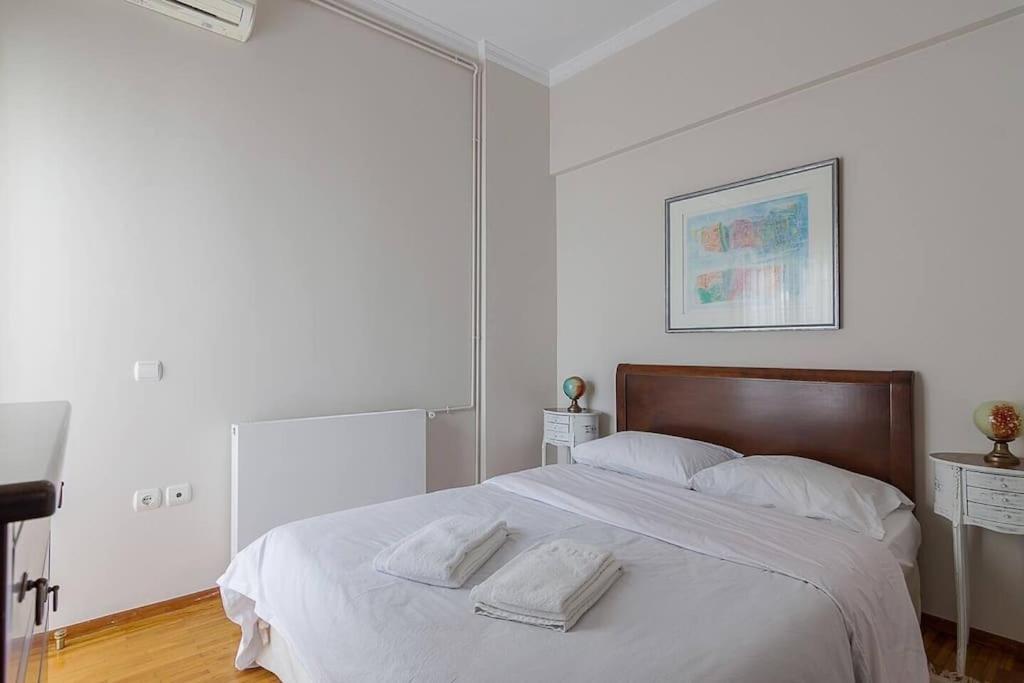 A Unique Apartment In The Historical Center-3Bds Athen Exterior foto
