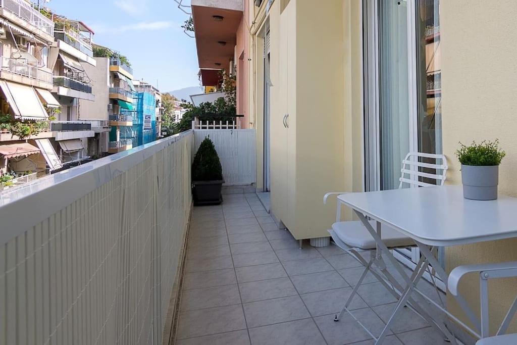 A Unique Apartment In The Historical Center-3Bds Athen Exterior foto